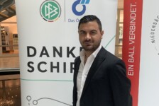 Eine grandios erfolgreiche Geschichte der Integration: Schiwan Yousef Al Haji, NFV-Verbandssieger, kümmert sich seit Jahren selbst um Schiedsrichter-Nachwuchs und die Integration von Landsleuten.