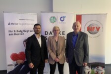 Die drei NFV-Preisträger, die Niedersachsen bei der deutschlandweiten, zentralen Ehrung in Frankfurt am Main vertreten werde: Schiwan Yousef Al Haji, Ramona Goldenstein, Herbert Schacht.